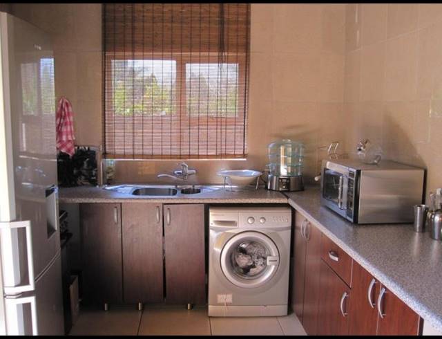 4 BEDROOM HOUSE FOR SALE IN BLOUBOSRAND